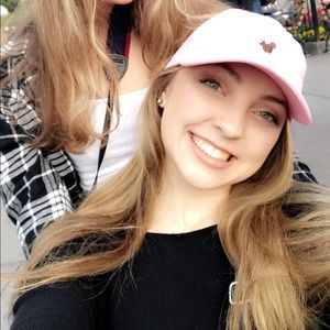 Meet your Posher, Maddy